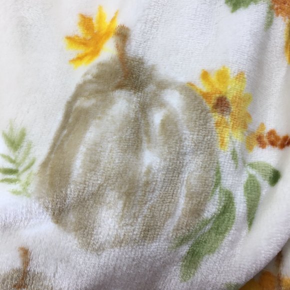 Cynthia Rowley Pumpkin Sunflower Throw Blanket Micro Fleece Thanksgiving Decor - Picture 4 of 12
